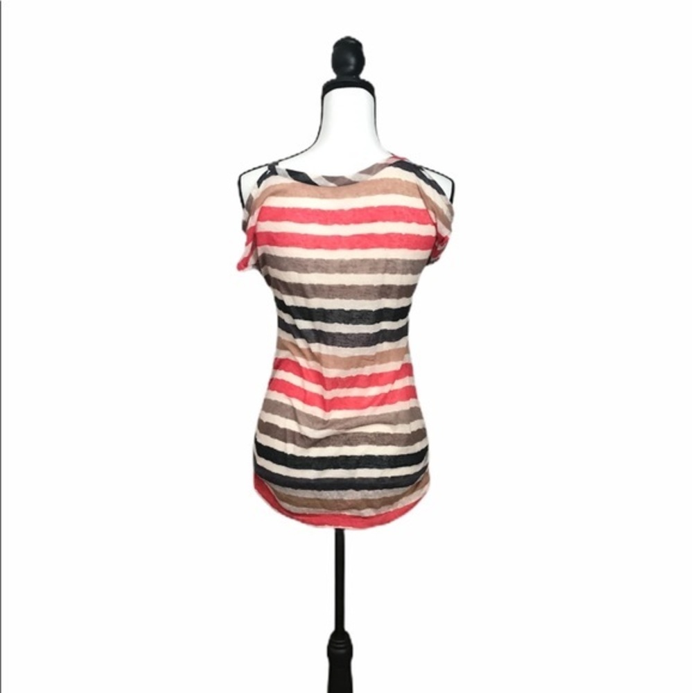 ⭐️Striped Top - Picture 2 of 3